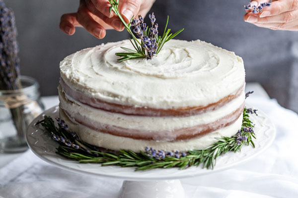 50 Best Birthday Cake Ideas in 2022 : Lavender Coloured Cake with  Butterflies & Pearls