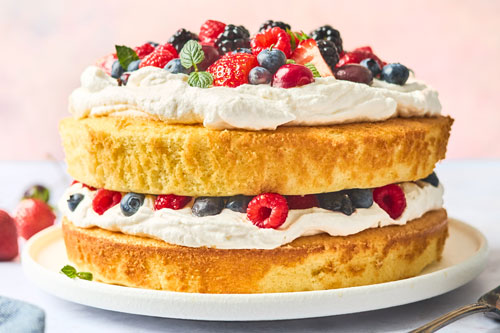 3 Ingredient Fluffy Sponge Cake (No Butter or Oil) - Kirbie's Cravings