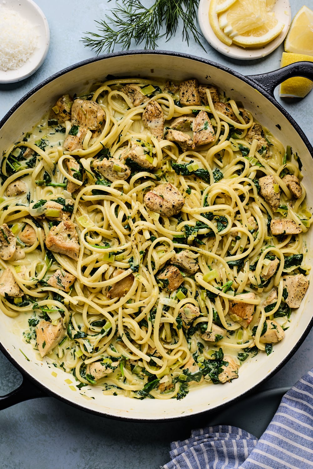 Creamy Chicken and Spinach Pasta In A Pot