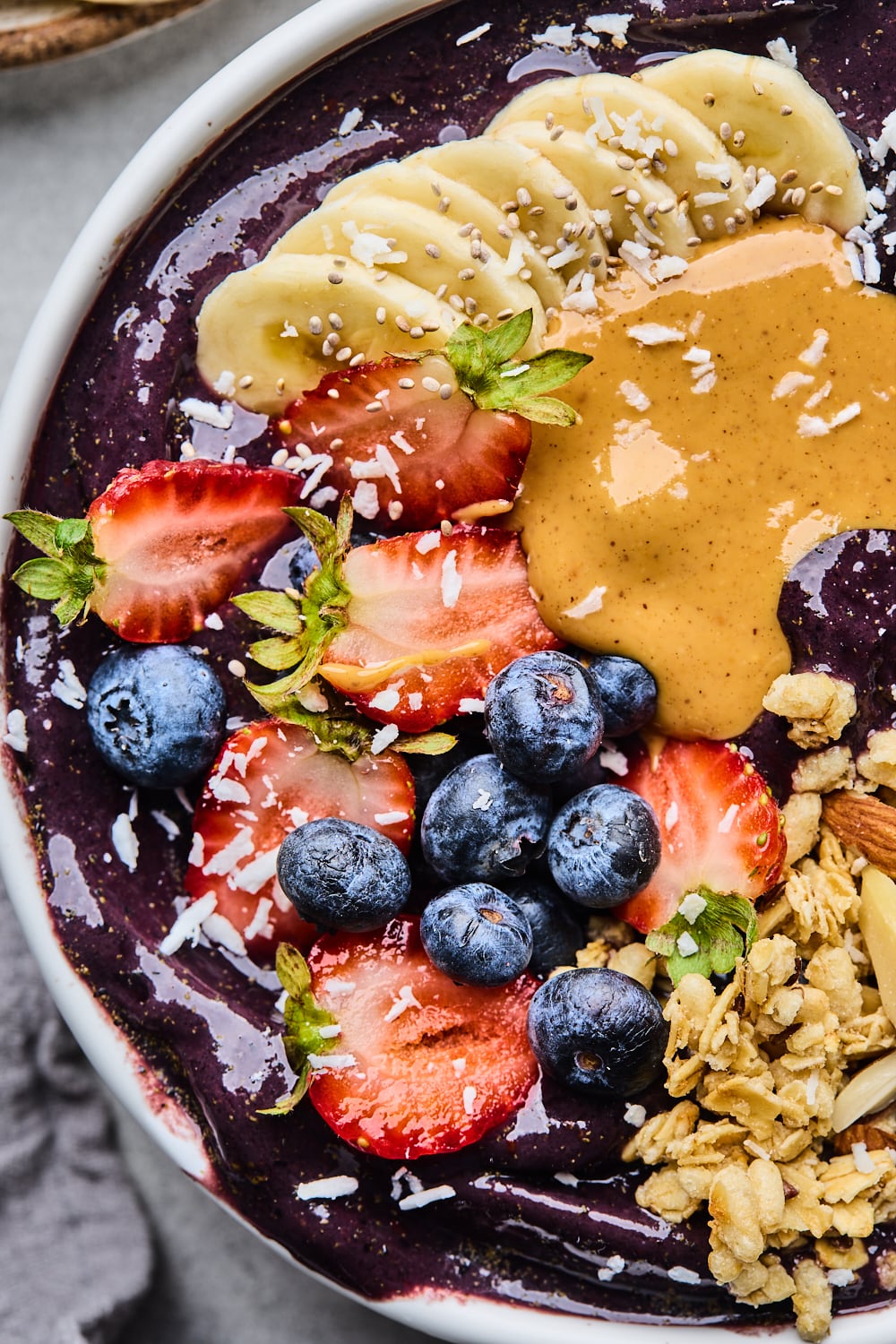 Acai Smoothie Bowl up close