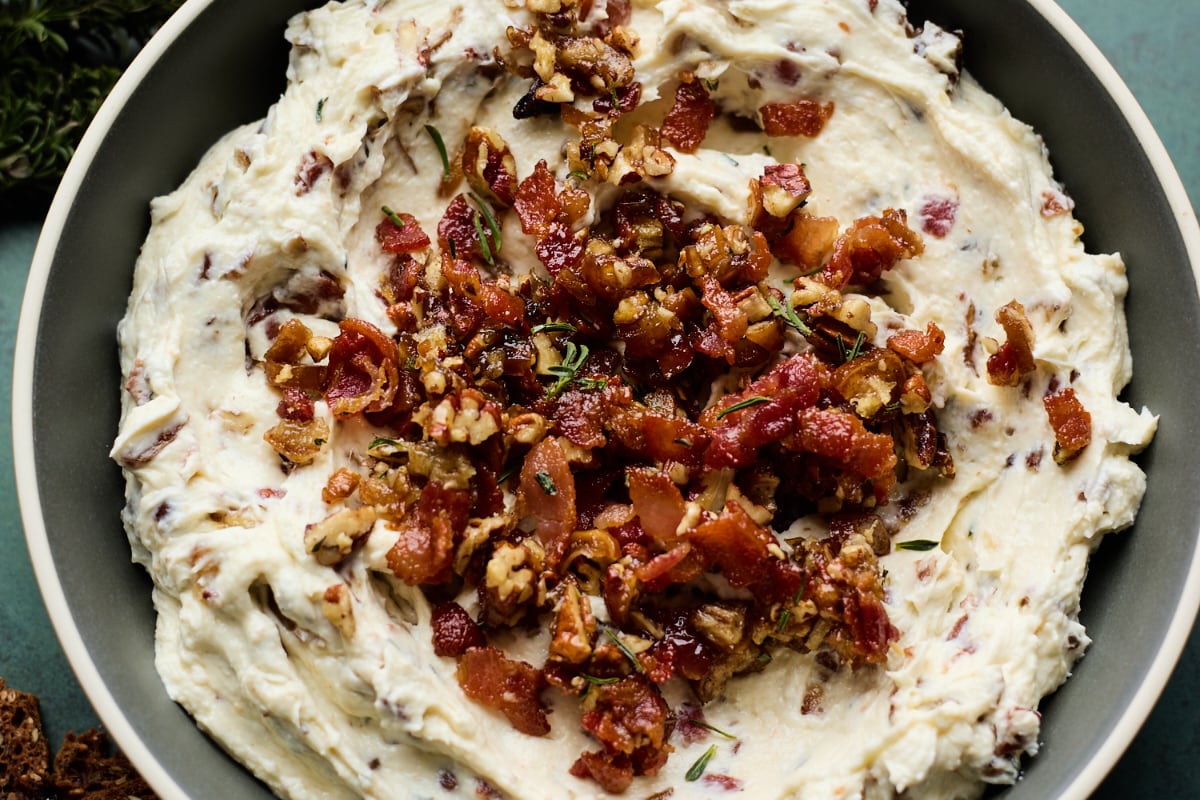 Creamy Bacon Date Goat Cheese Dip