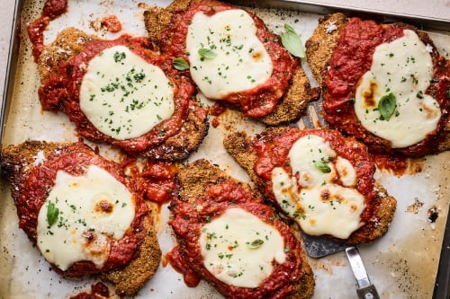 Easy Baked Sheet Pan Chicken Parmesan