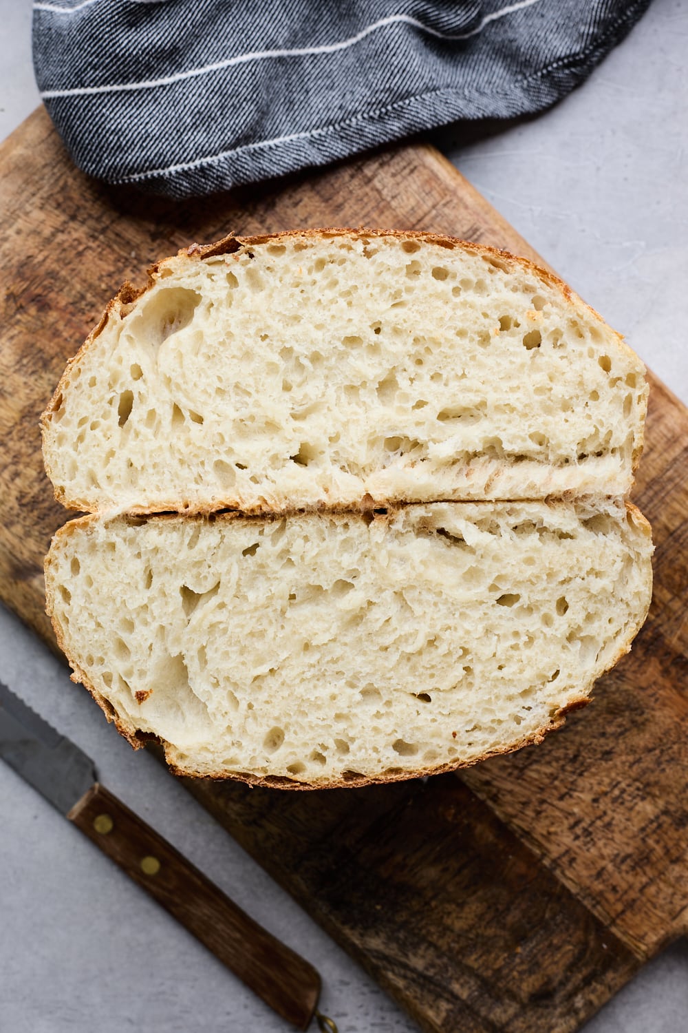 Dutch Oven No Knead Bread