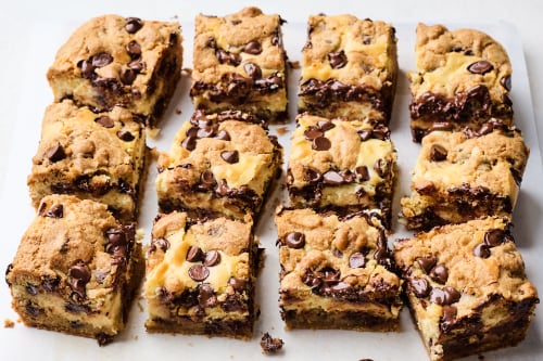 Chocolate Chip Cookie Cheesecake Bars